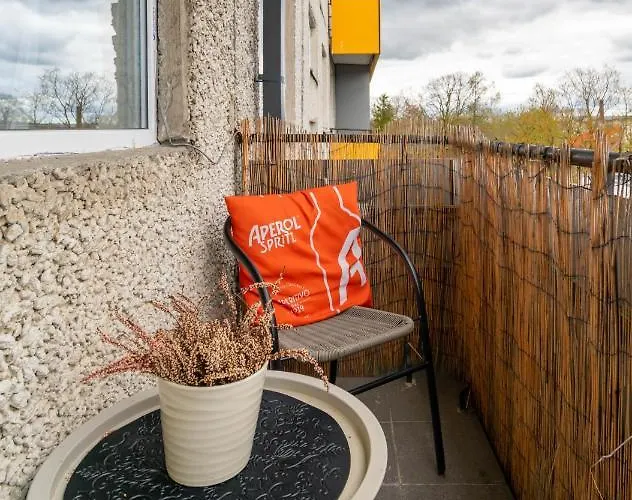 아파트 Apartments24 Laada 4 라크베레